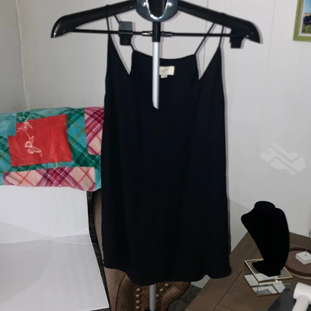 LOFT Charcoal Sleeveless Blouse - Picture 1 of 3